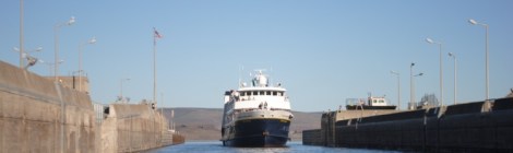 Going through a lock on the Columbia River, Oregon